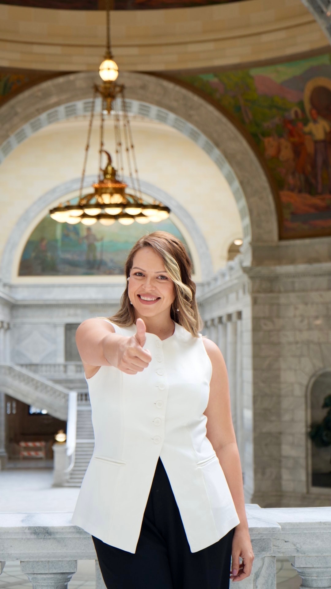 Gabriela Sanchez thumbs up